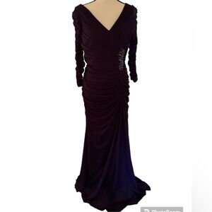 Adriana Papell purple dress size 6 lined